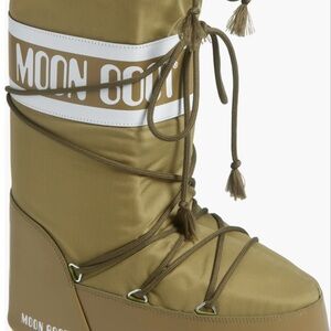 NWT Moon Boot Women's Tan/KHAKI Snow Boots